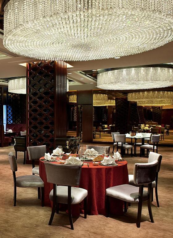 Ramada Plaza Lianyungang Hotel Bagian luar foto