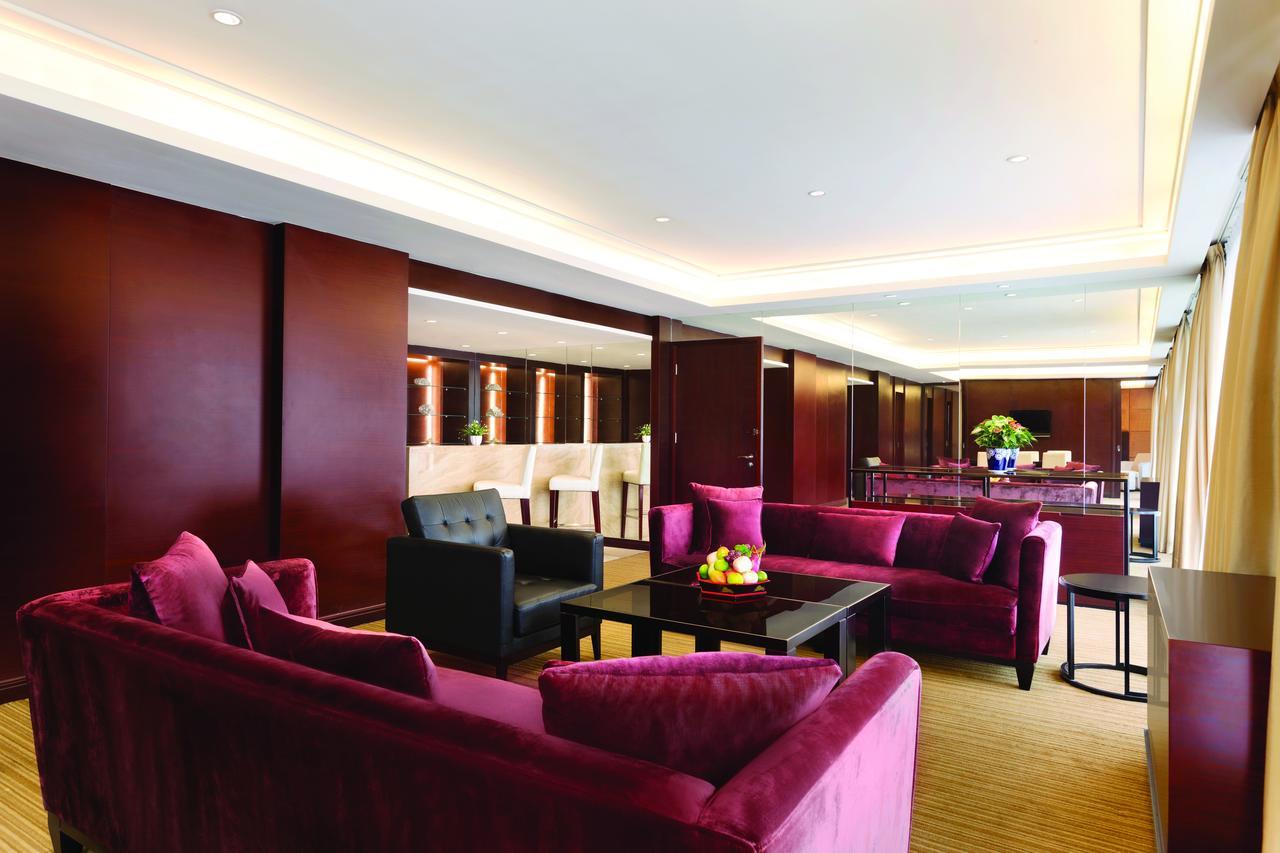 Ramada Plaza Lianyungang Hotel Bagian luar foto